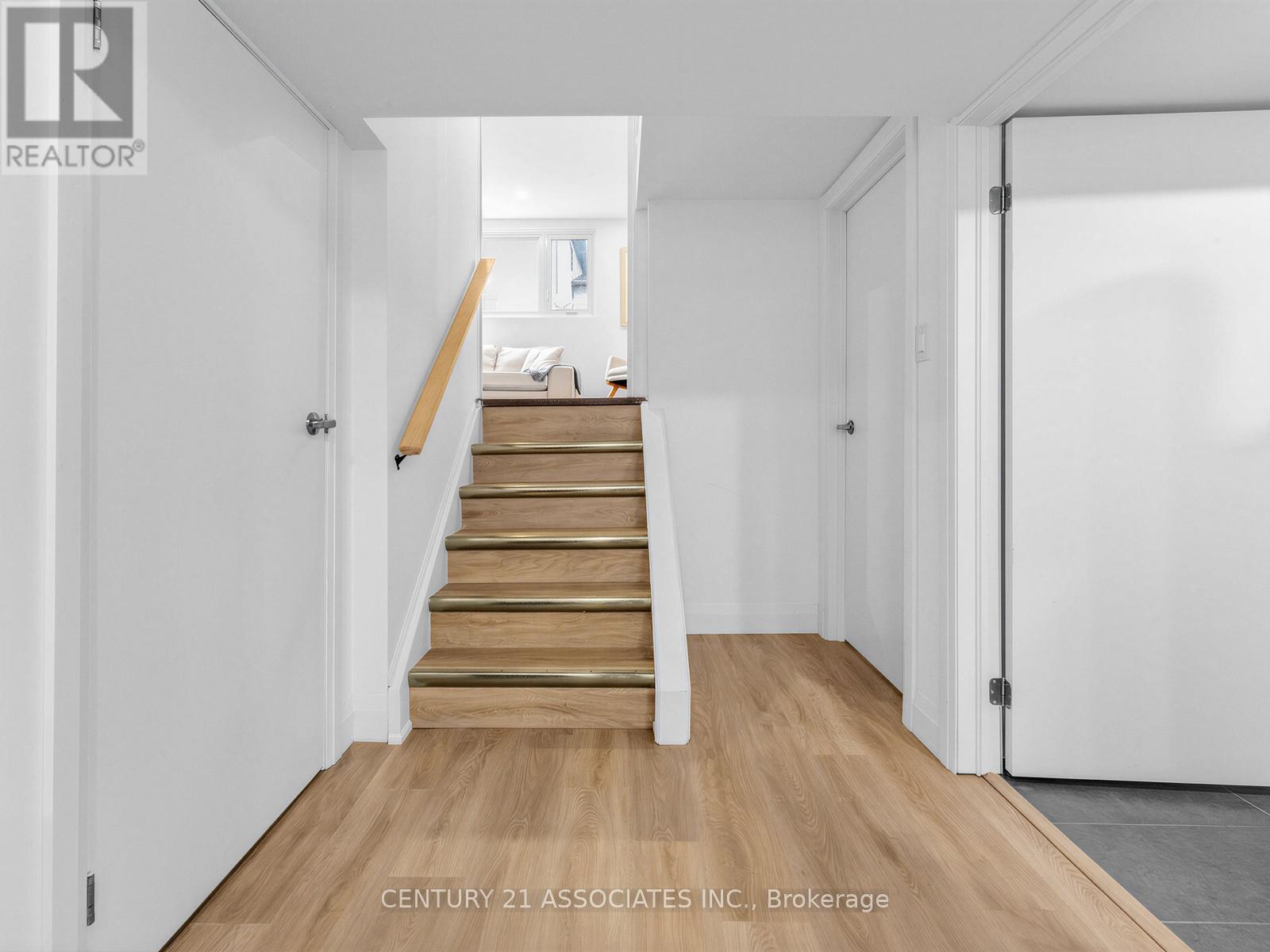 4049 Teakwood Drive, Mississauga (Creditview), Ontario  L5C 3L2 - Photo 27 - W12982730