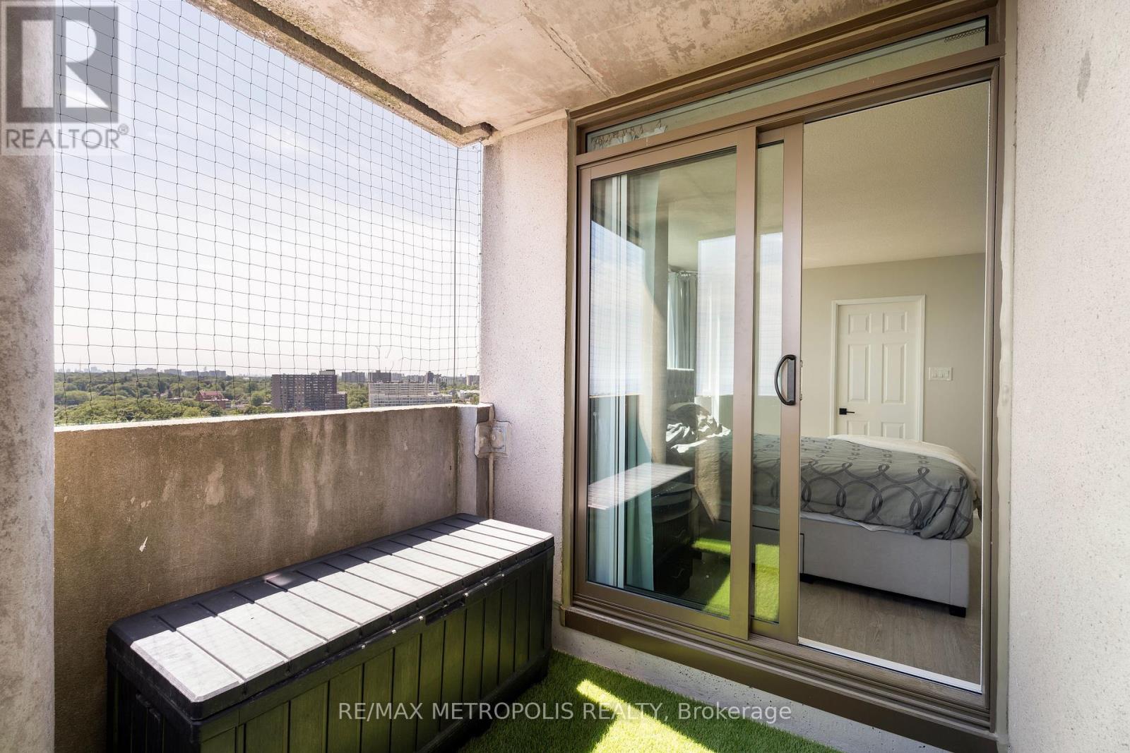 1707 - 3233 Eglinton Avenue E, Toronto, Ontario  M1J 3N6 - Photo 17 - E12984150