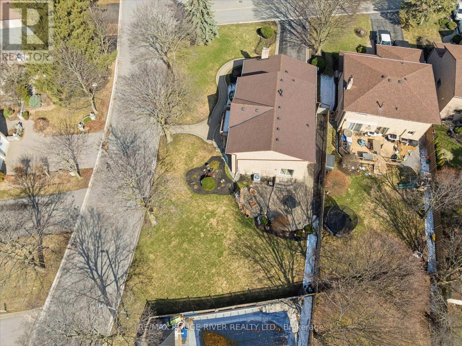 2 Worfolk Place, Whitby, Ontario  L1N 6Z2 - Photo 41 - E12984196