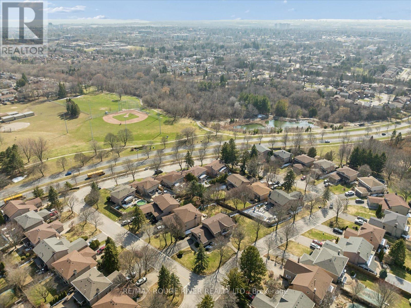 2 Worfolk Place, Whitby, Ontario  L1N 6Z2 - Photo 43 - E12984196