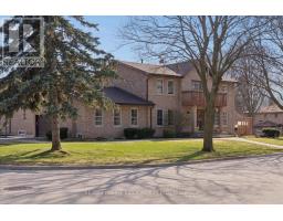 2 WORFOLK PLACE, Whitby, Ontario