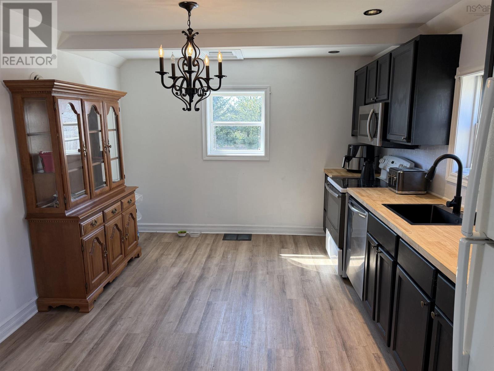 71 Elliott Street, Pictou, Nova Scotia  B0K 1H0 - Photo 5 - 202607001