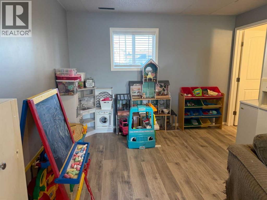 5413 38 Avenue, Taber, Alberta  T1G 1B8 - Photo 12 - A2295585