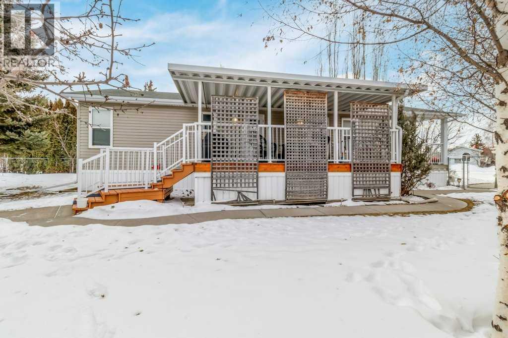 51 Phelan Close, Red Deer, Alberta  T4P 1J6 - Photo 2 - A2287784