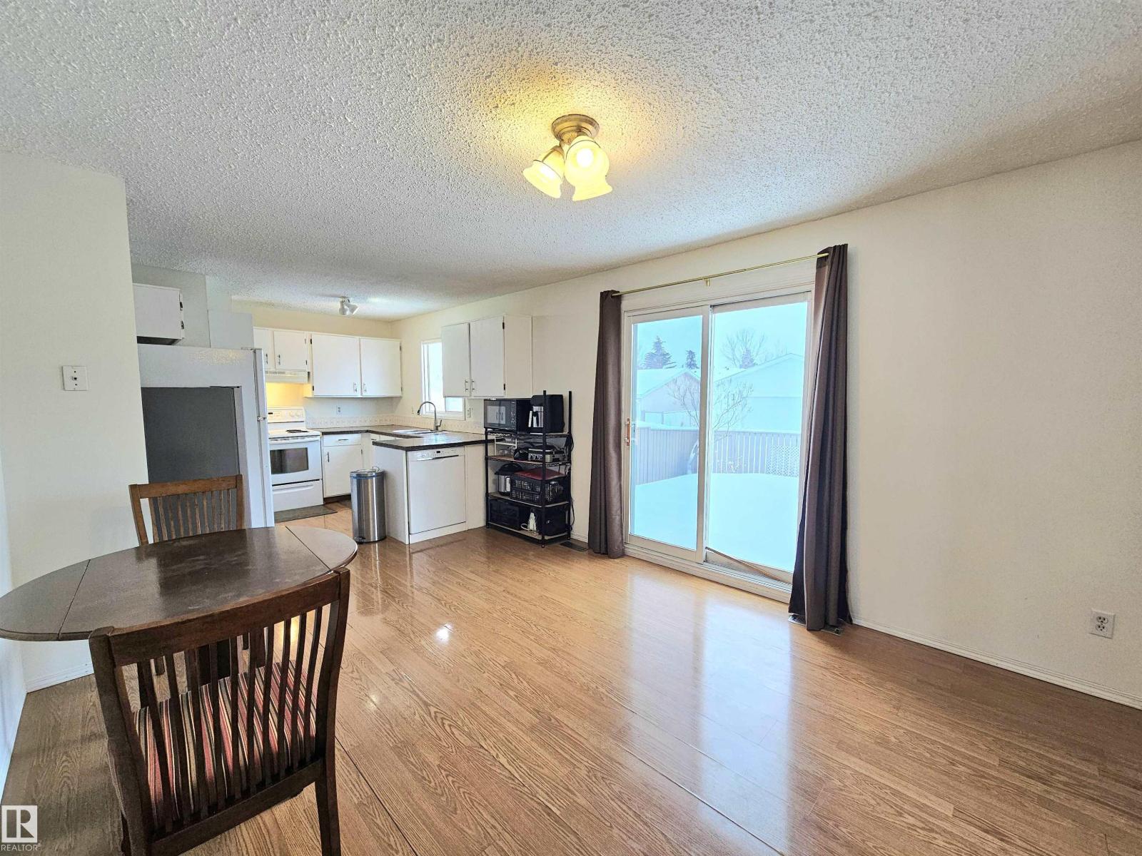 10029 173 Av Nw, Edmonton, Alberta  T5X 3Y1 - Photo 3 - E4479688