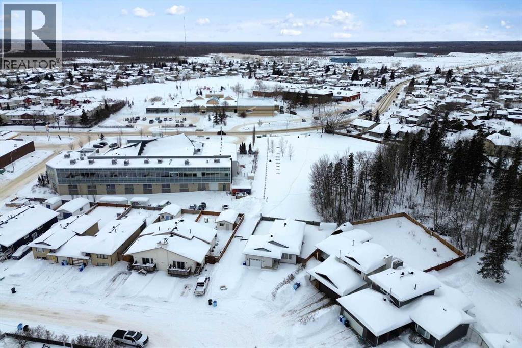 218 Maclaren Crescent, Fort Mcmurray, Alberta  T9K 1J8 - Photo 29 - A2292549