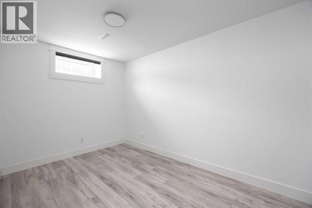 218 Maclaren Crescent, Fort Mcmurray, Alberta  T9K 1J8 - Photo 16 - A2292549