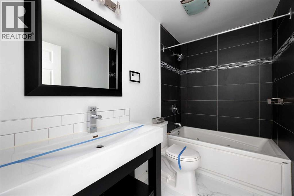 218 Maclaren Crescent, Fort Mcmurray, Alberta  T9K 1J8 - Photo 14 - A2292549