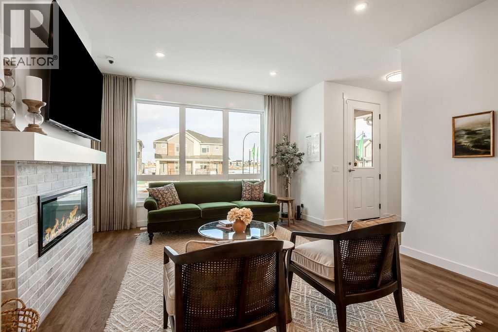 199 Annette Landing, Calgary, Alberta  T3R 2K2 - Photo 5 - A2284190