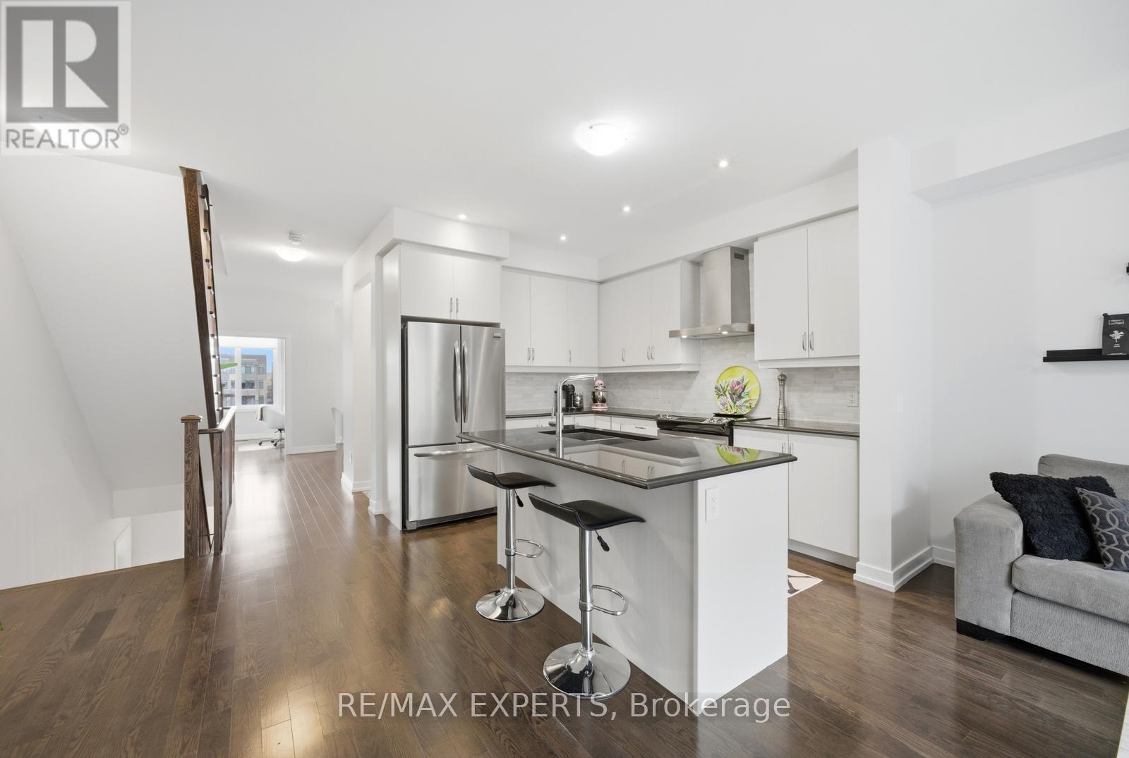 11 Fancamp Drive, Vaughan, Ontario  L6A 4Z2 - Photo 12 - N12984174