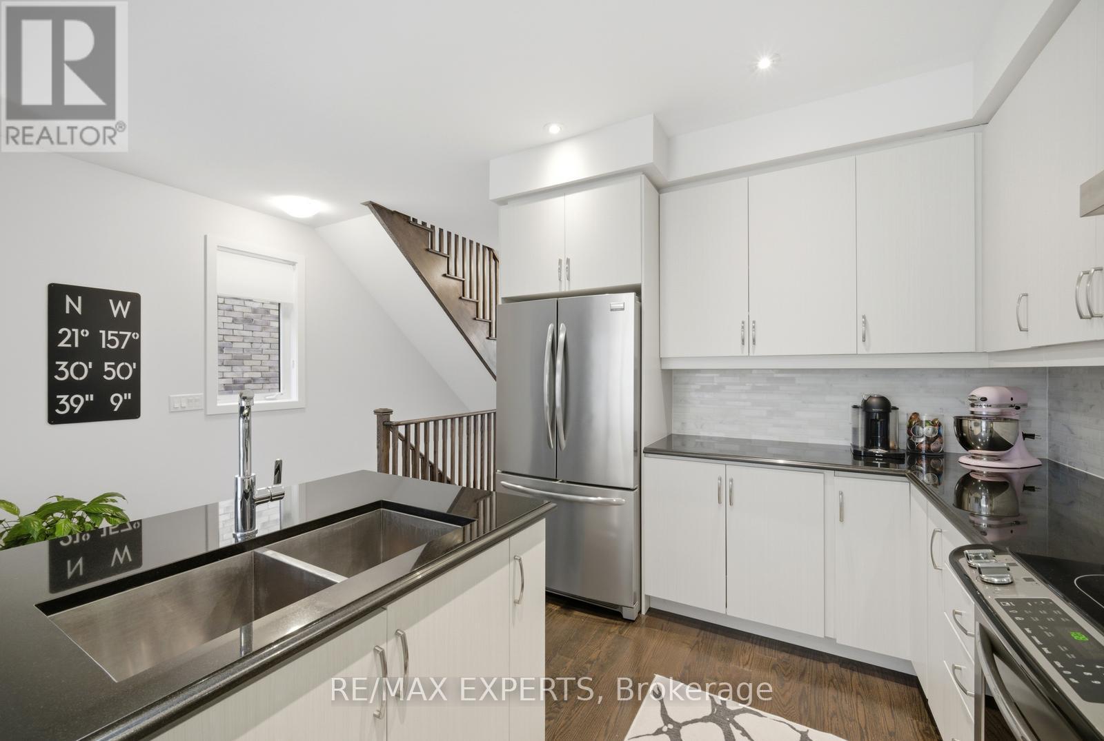 11 Fancamp Drive, Vaughan, Ontario  L6A 4Z2 - Photo 13 - N12984174