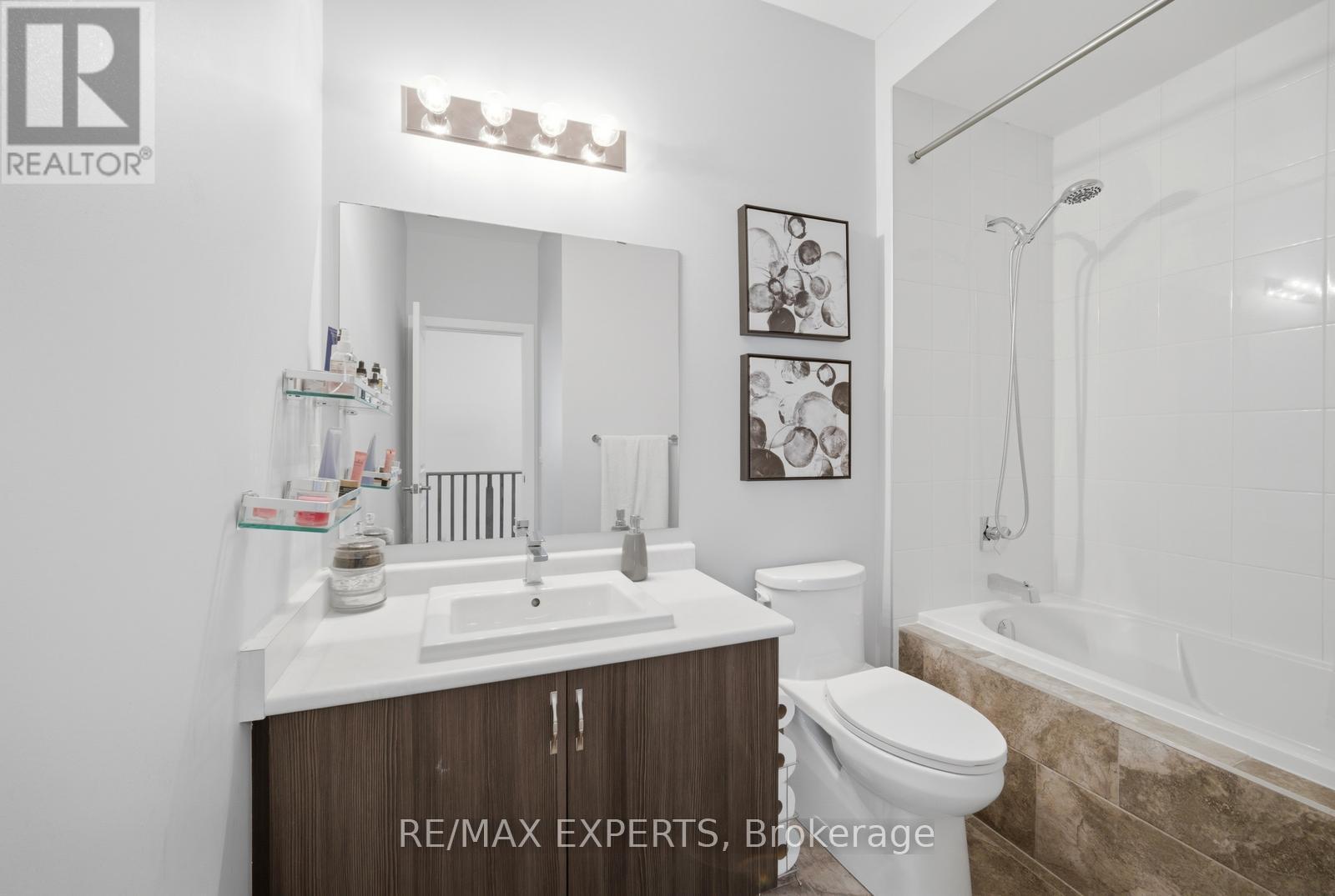 11 Fancamp Drive, Vaughan, Ontario  L6A 4Z2 - Photo 33 - N12984174