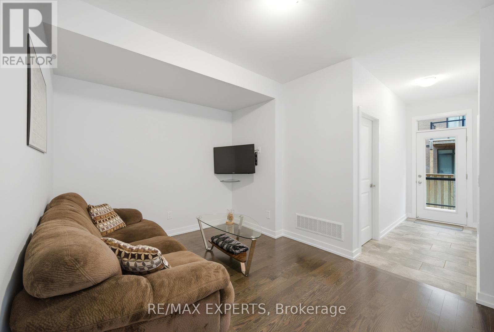 11 Fancamp Drive, Vaughan, Ontario  L6A 4Z2 - Photo 37 - N12984174