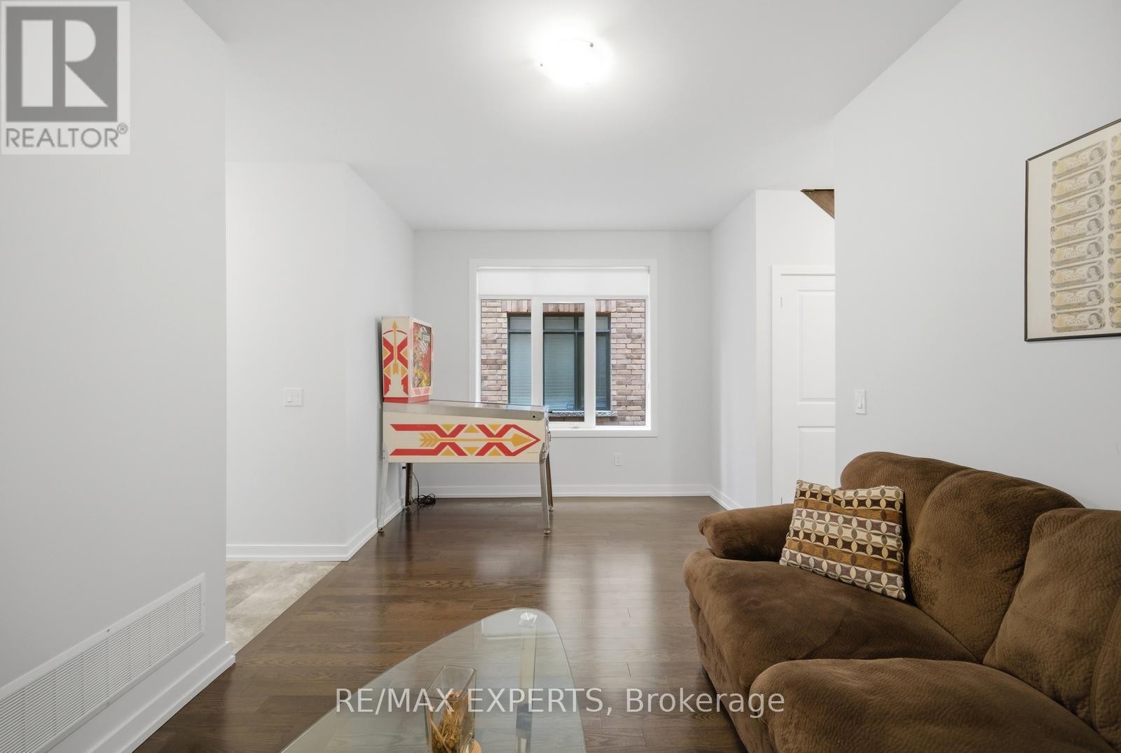 11 Fancamp Drive, Vaughan, Ontario  L6A 4Z2 - Photo 38 - N12984174