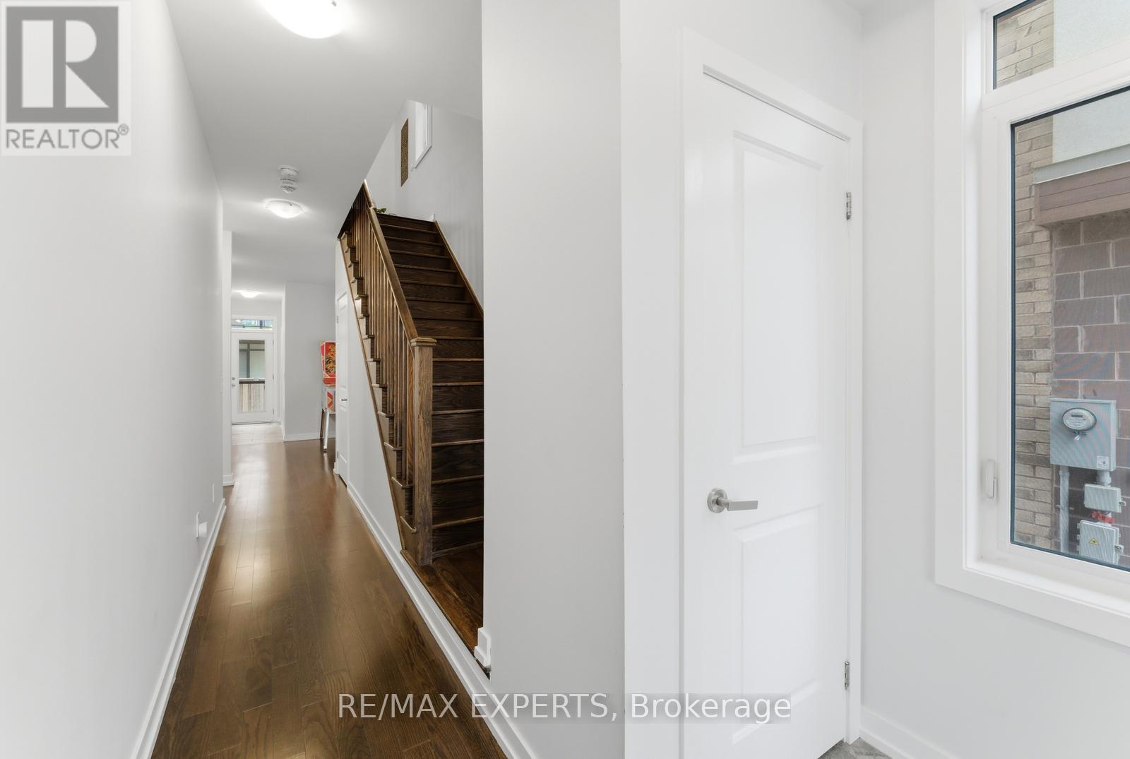 11 Fancamp Drive, Vaughan, Ontario  L6A 4Z2 - Photo 7 - N12984174