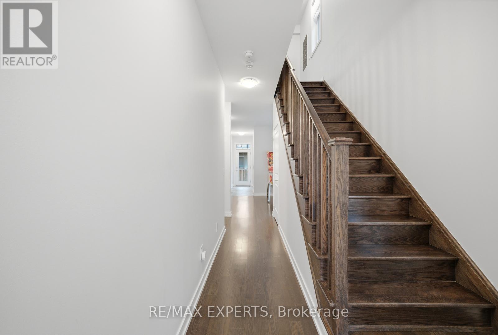 11 Fancamp Drive, Vaughan, Ontario  L6A 4Z2 - Photo 8 - N12984174