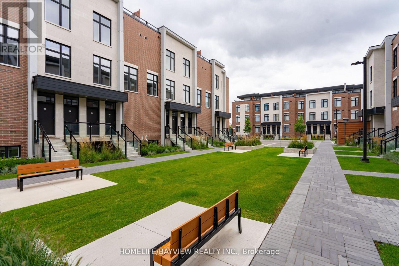 244 - 9580 Islington Avenue, Vaughan (Sonoma Heights), Ontario  L4H 5E8 - Photo 3 - N12984180