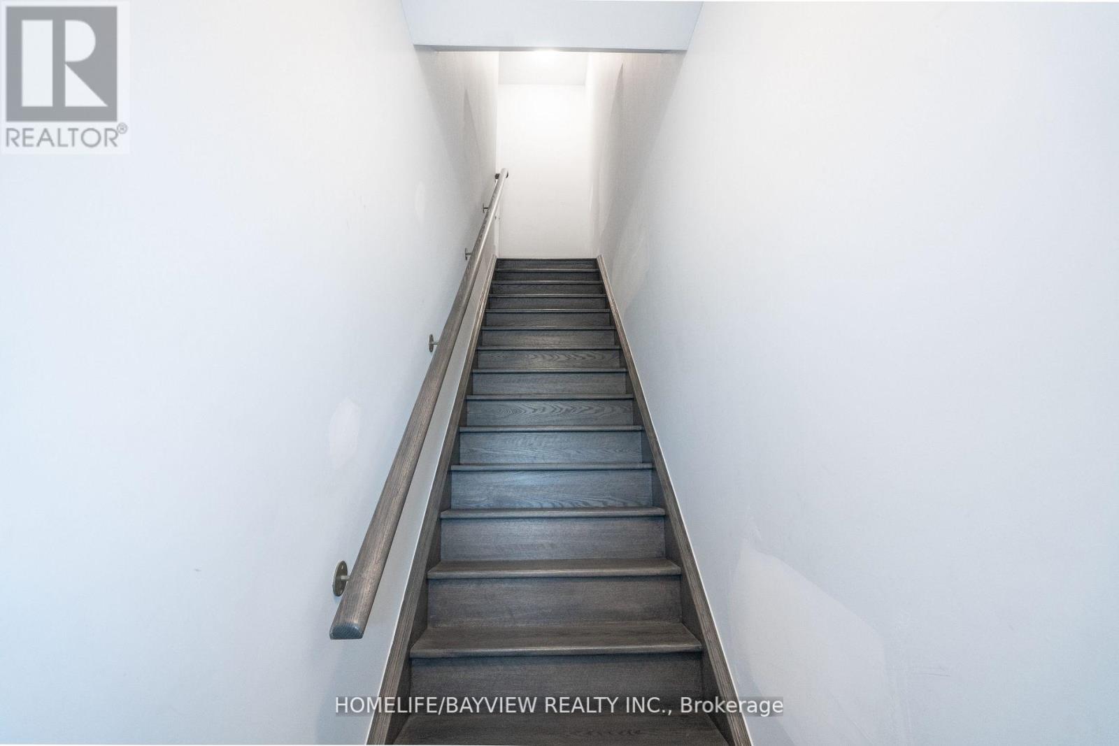 244 - 9580 Islington Avenue, Vaughan (Sonoma Heights), Ontario  L4H 5E8 - Photo 5 - N12984180