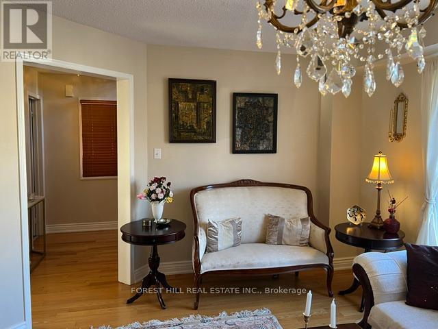 54 Timberview Drive, Vaughan, Ontario  L4J 8M3 - Photo 7 - N12984210