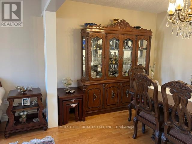 54 Timberview Drive, Vaughan, Ontario  L4J 8M3 - Photo 8 - N12984210