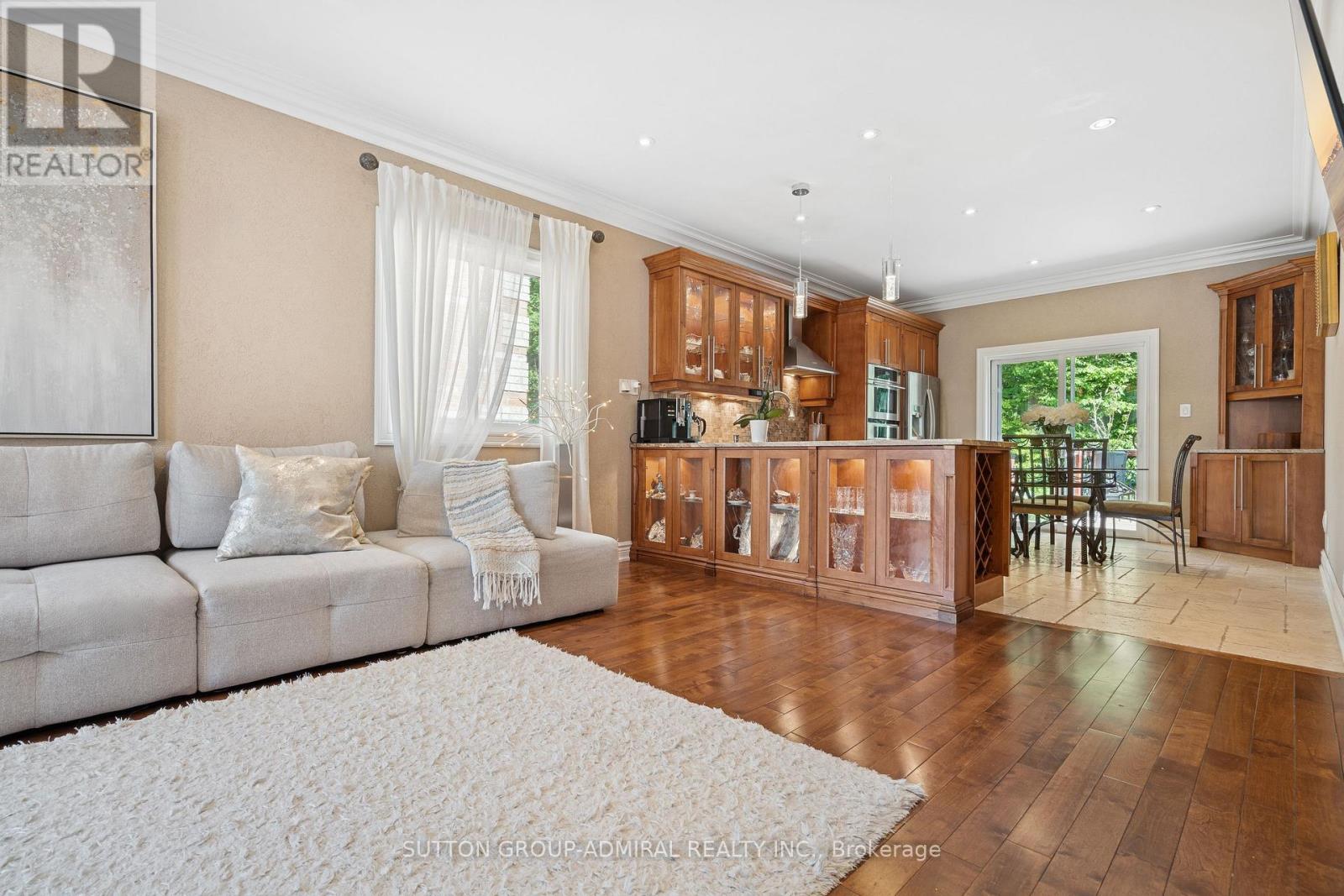 1221 Laurand Street, Innisfil, Ontario  L9S 0E6 - Photo 8 - N12984254