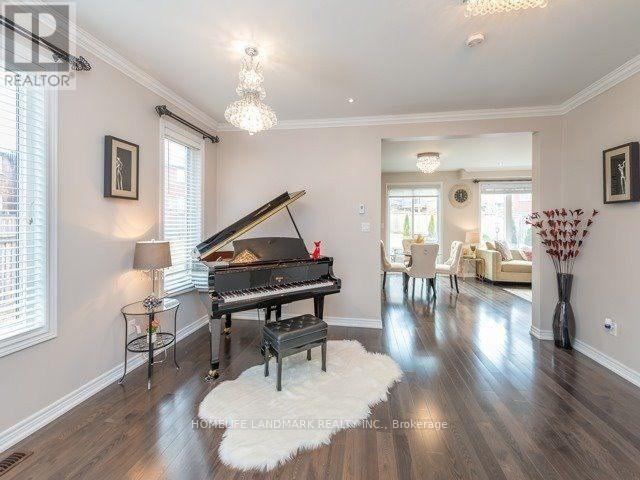 98 Stoyell Drive, Richmond Hill, Ontario  L4E 0M8 - Photo 3 - N12984262