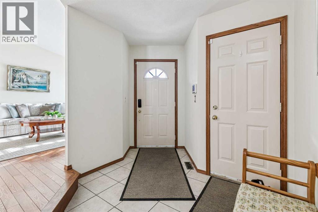 20 Macewan Ridge View Nw, Calgary, Alberta  T3K 3W2 - Photo 6 - A2293329