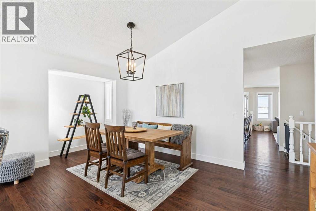 642 Schooner Cove Nw, Calgary, Alberta  T3L 1Z1 - Photo 5 - A2296009