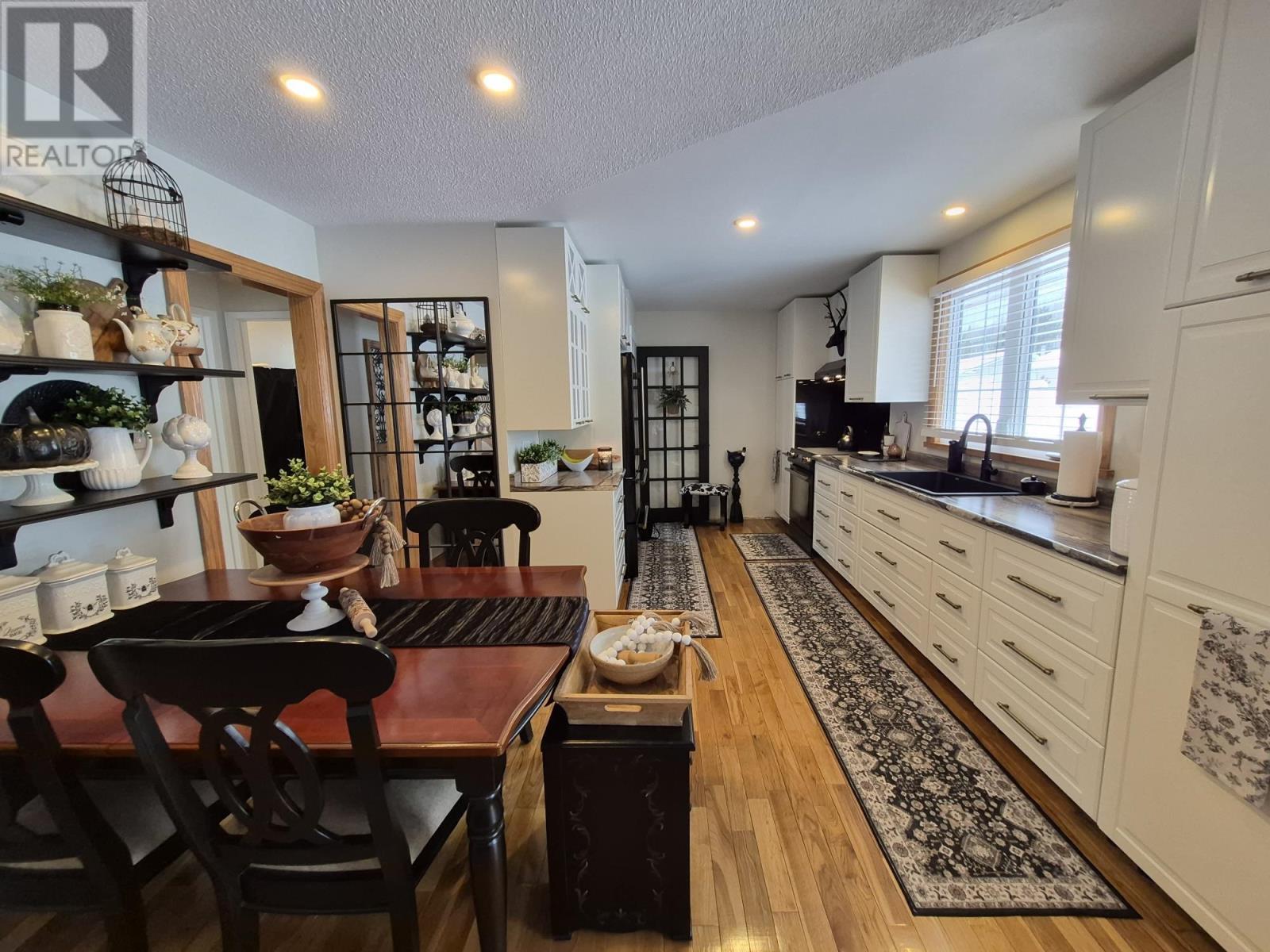 34 Redwing Ave, Manitouwadge, Ontario  P0T 2C0 - Photo 10 - TB2600666