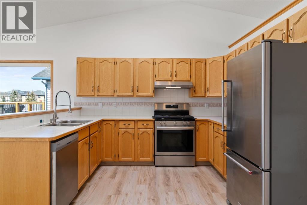 219 Quigley Drive, Cochrane, Alberta  T4C 1T3 - Photo 10 - A2299527