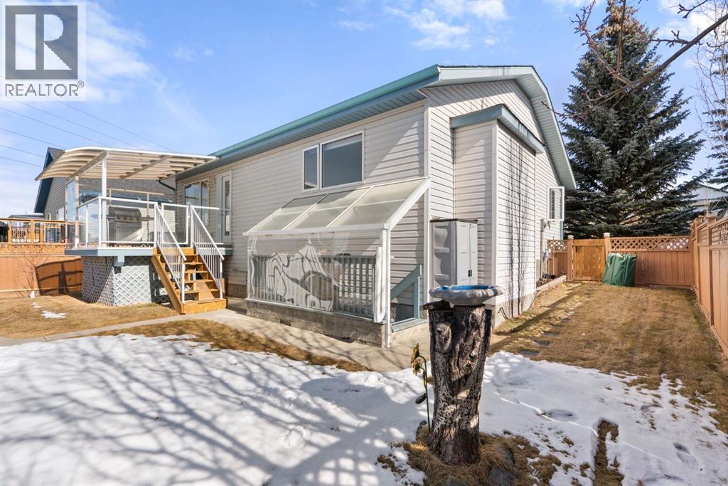 219 Quigley Drive, Cochrane, Alberta  T4C 1T3 - Photo 38 - A2299527
