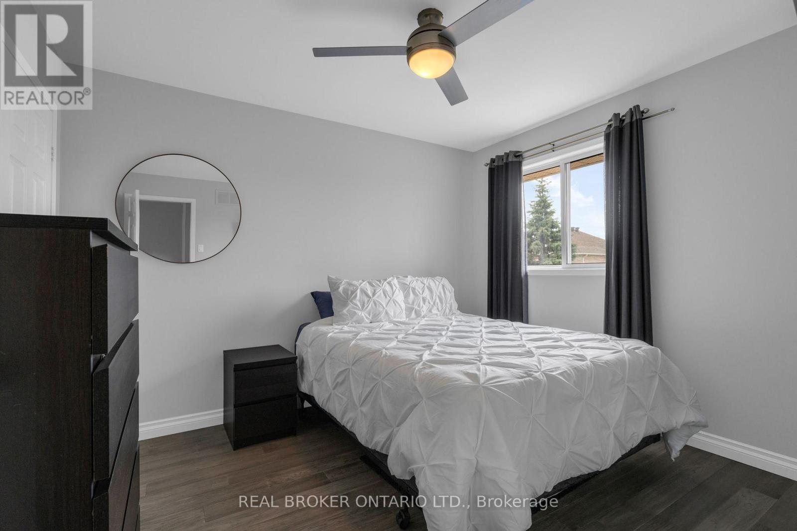 53 Taylor Drive, Barrie, Ontario  L4N 8K6 - Photo 20 - S12984096