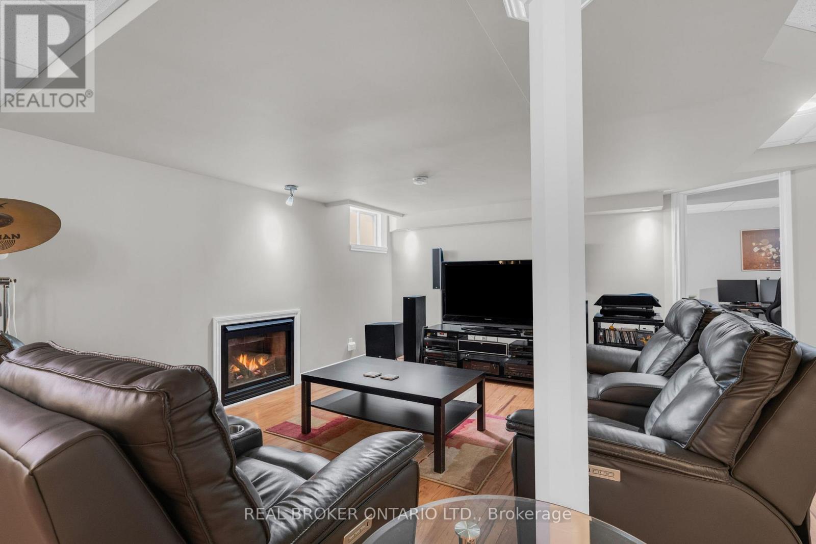 53 Taylor Drive, Barrie, Ontario  L4N 8K6 - Photo 24 - S12984096