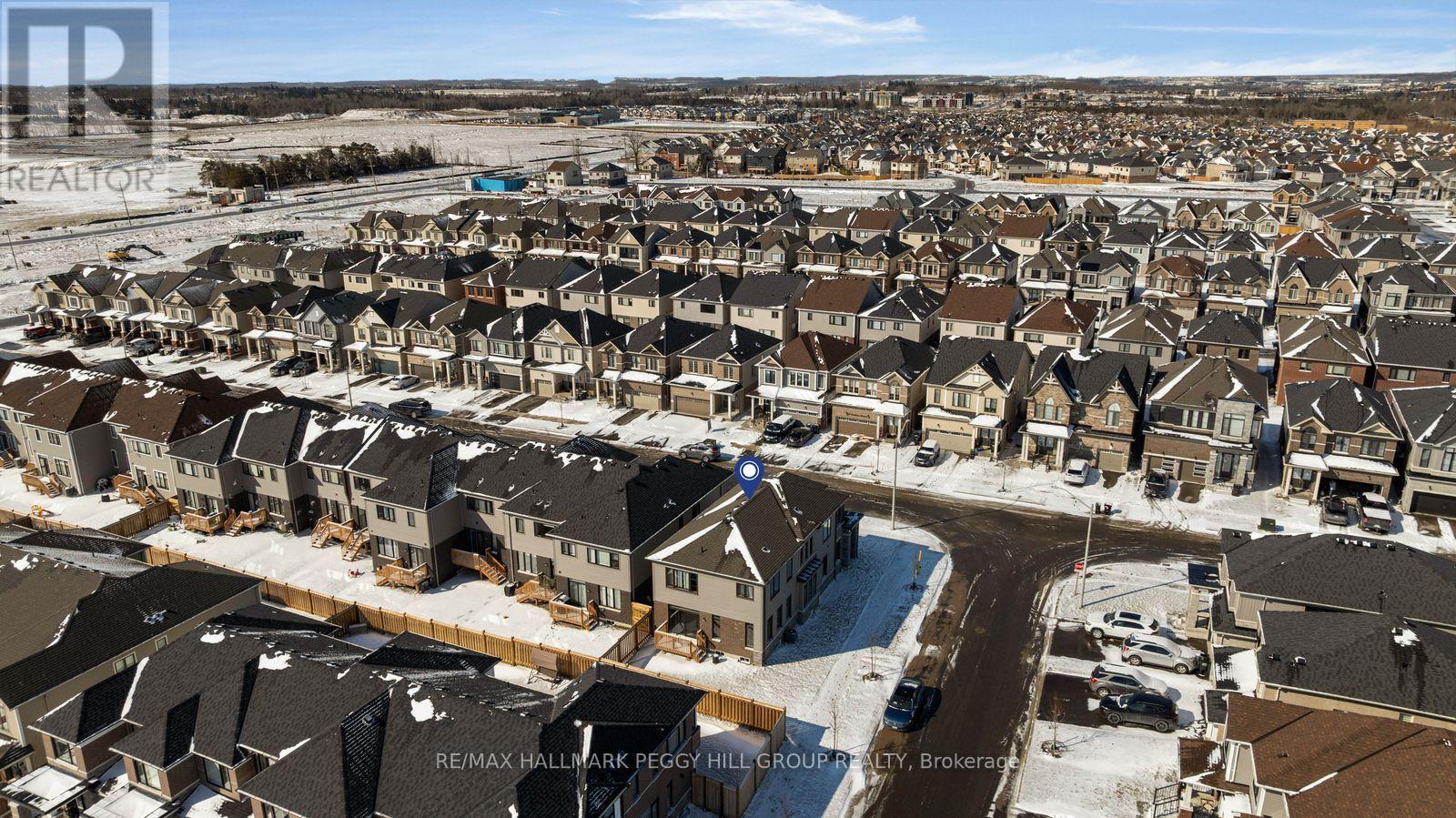 52 Durham Avenue, Barrie, Ontario  L9J 0W7 - Photo 6 - S12984296