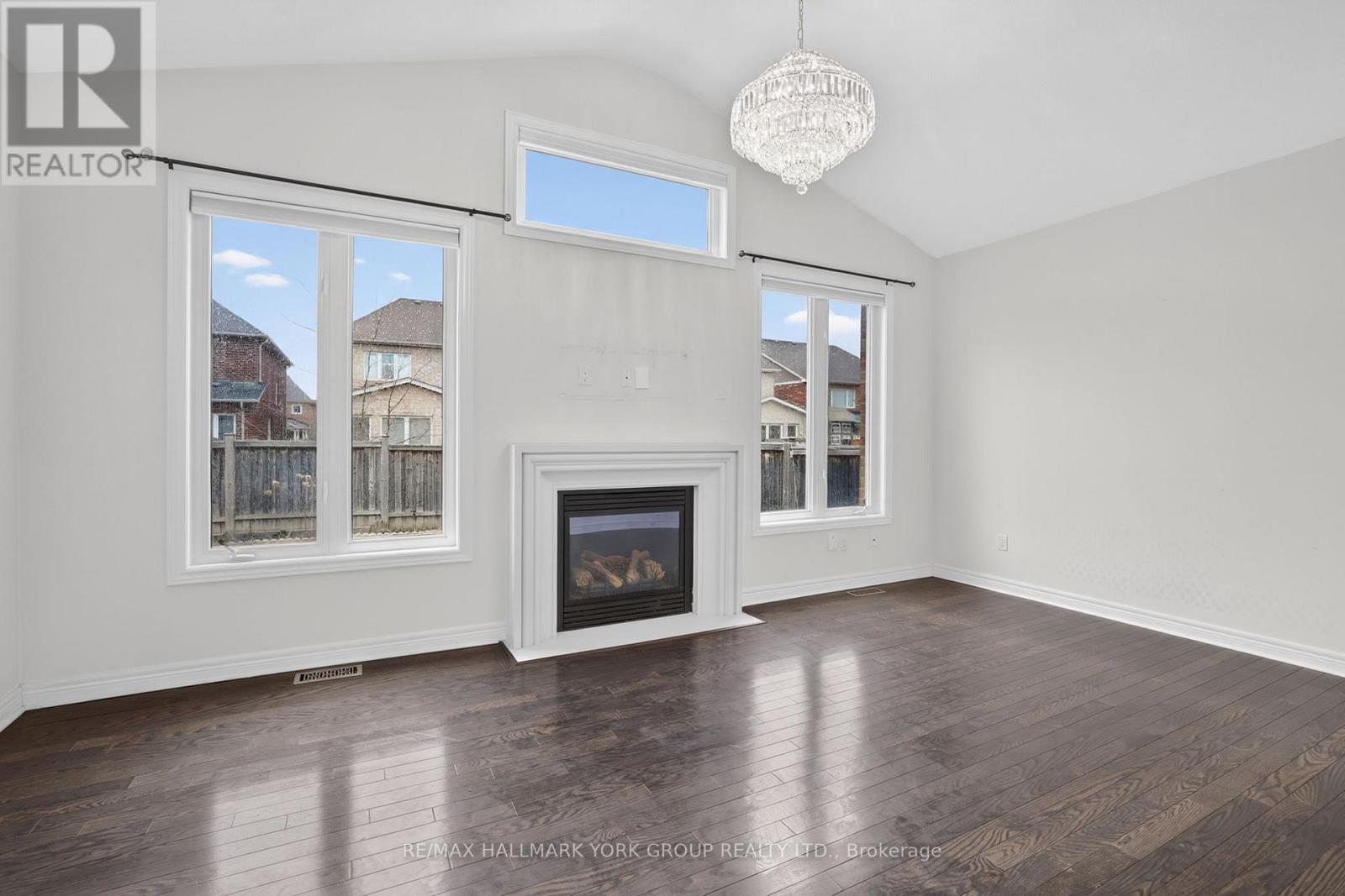 35 Amberwing Landing, Bradford West Gwillimbury, Ontario  L3Z 0H9 - Photo 16 - N12963096