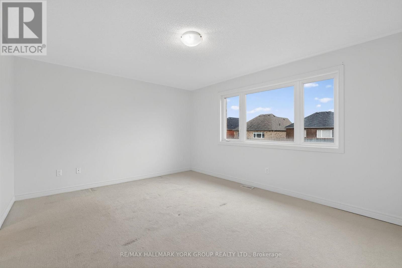 35 Amberwing Landing, Bradford West Gwillimbury, Ontario  L3Z 0H9 - Photo 19 - N12963096