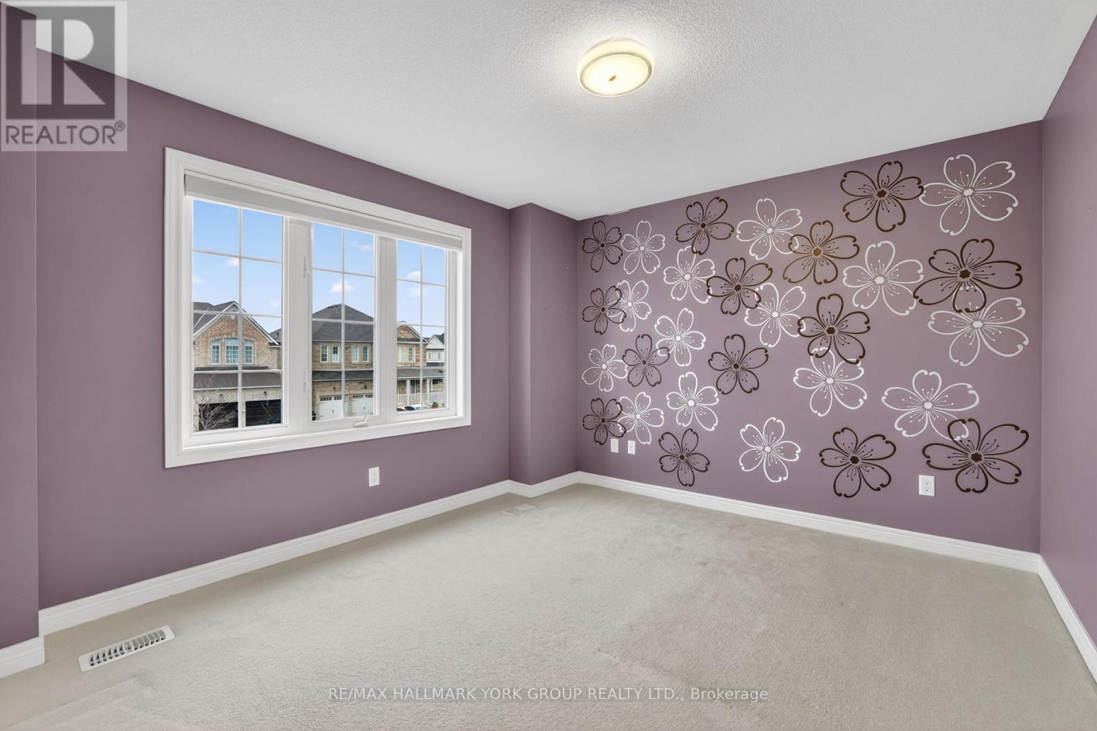 35 Amberwing Landing, Bradford West Gwillimbury, Ontario  L3Z 0H9 - Photo 24 - N12963096