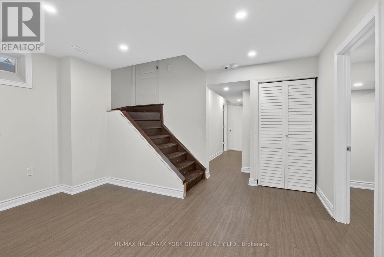 35 Amberwing Landing, Bradford West Gwillimbury, Ontario  L3Z 0H9 - Photo 28 - N12963096