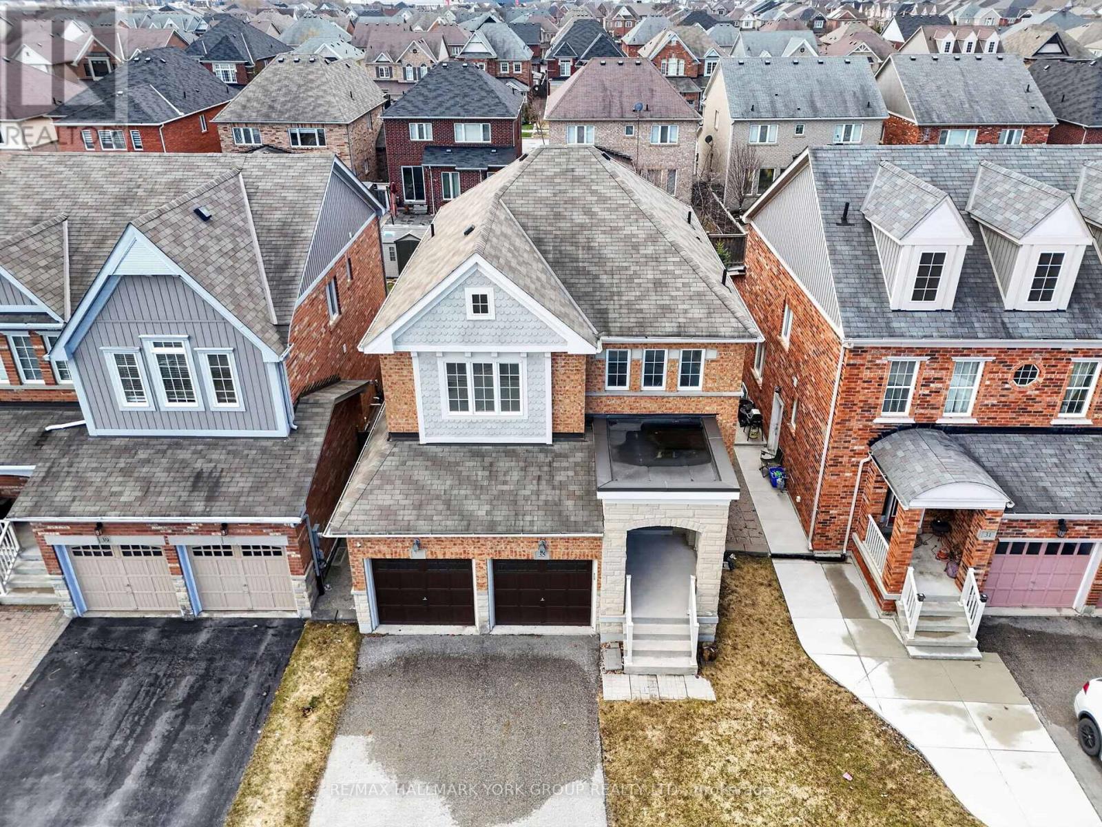 35 Amberwing Landing, Bradford West Gwillimbury, Ontario  L3Z 0H9 - Photo 41 - N12963096