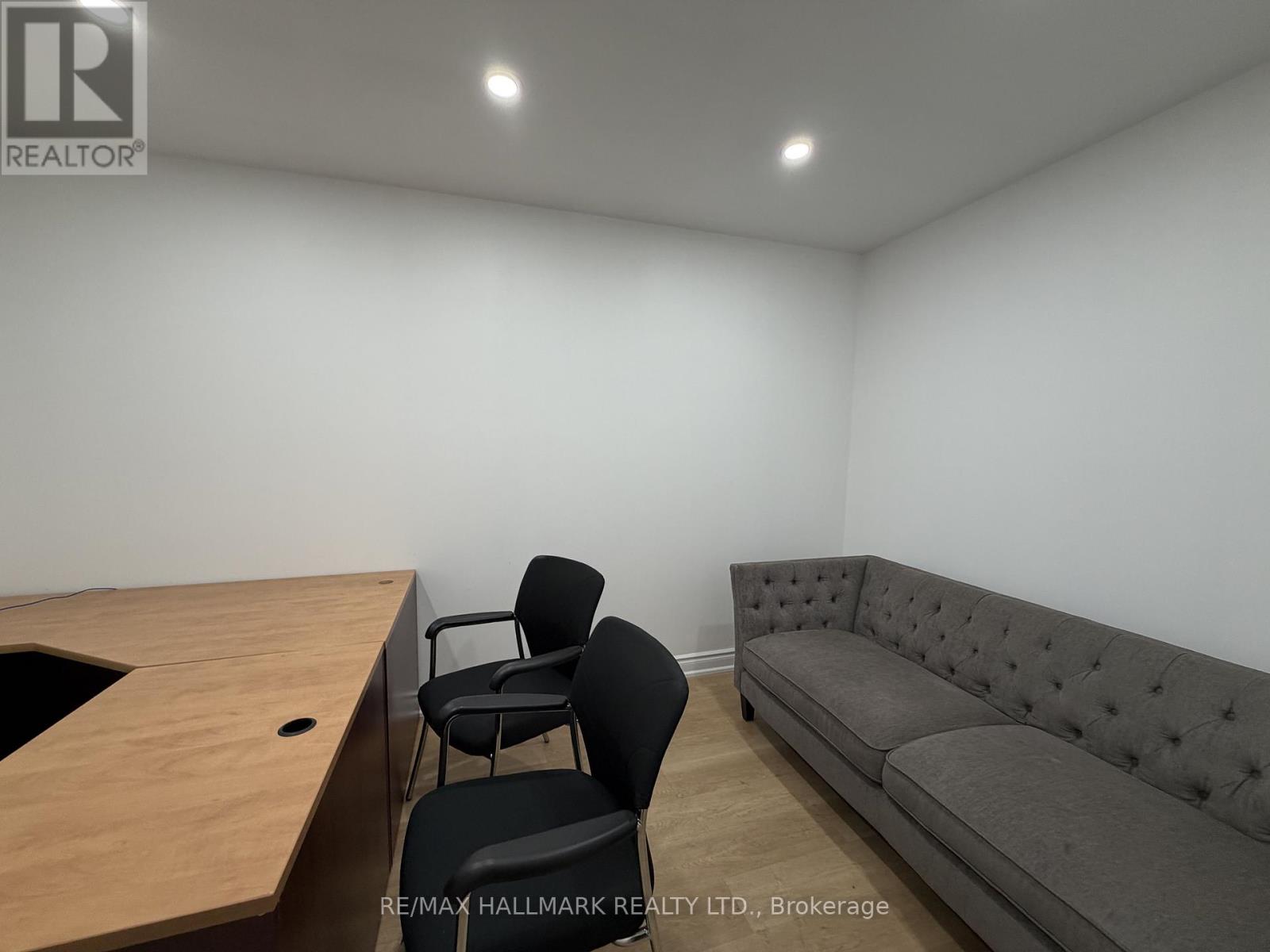 1101 Finch Avenue W, Toronto, Ontario  M3J 2C9 - Photo 10 - W12777406