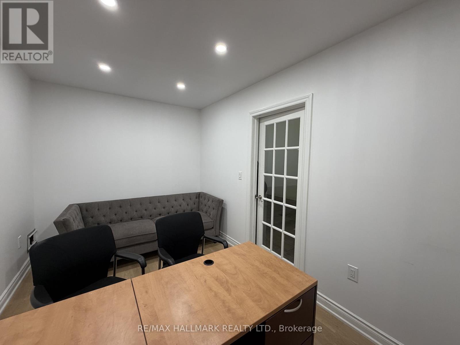 1101 Finch Avenue W, Toronto, Ontario  M3J 2C9 - Photo 11 - W12777406