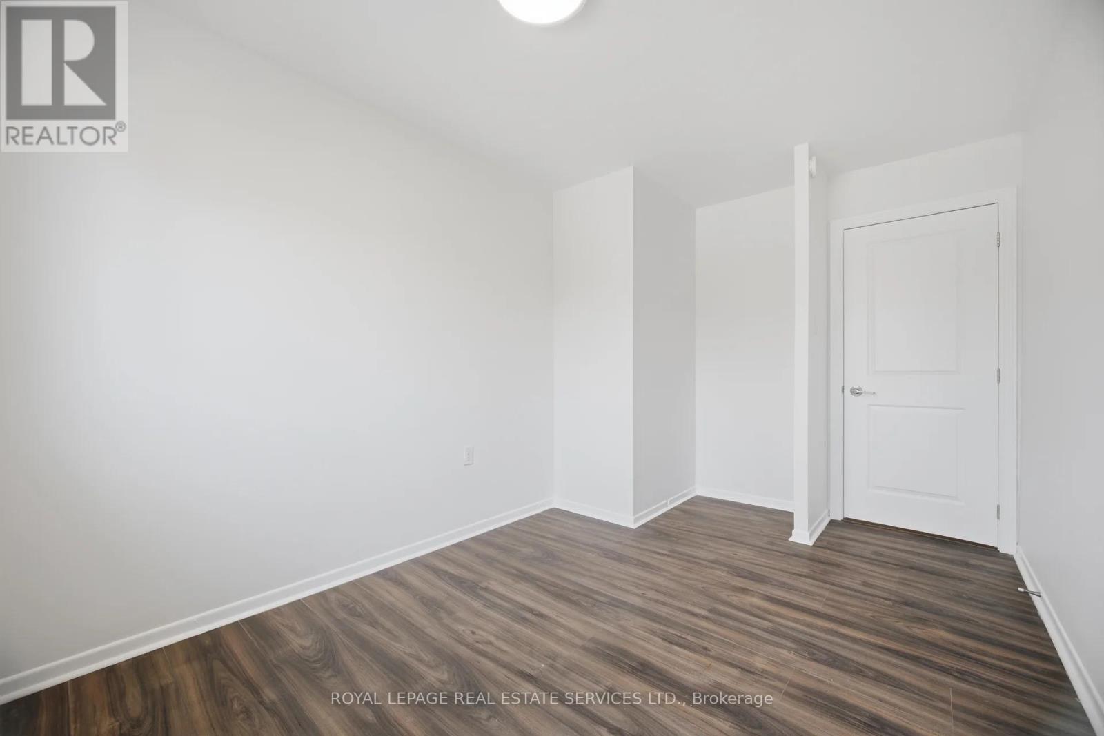 142 Osborne Crescent Nw, Oakville, Ontario  L6M 1G1 - Photo 21 - W12982136