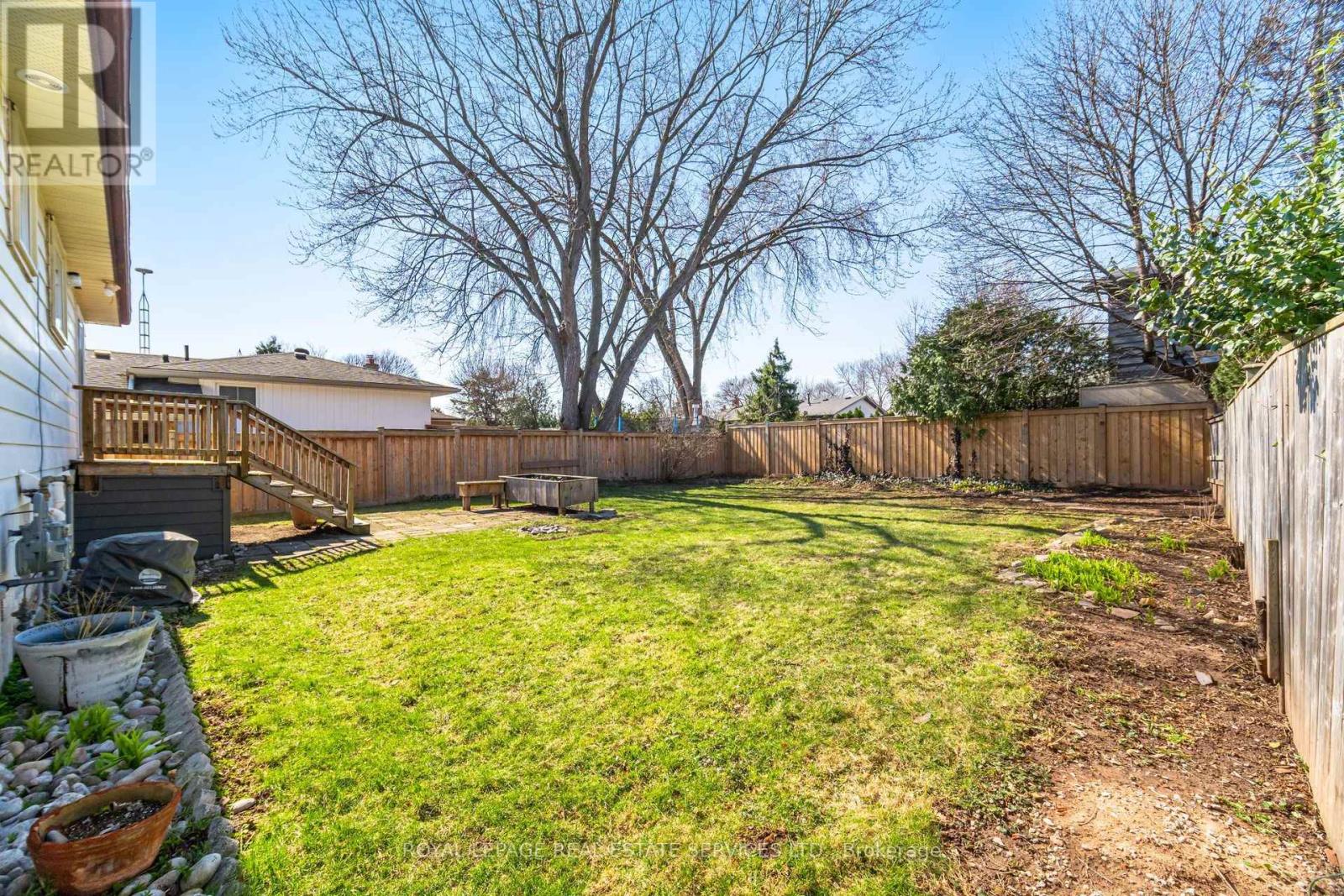 142 Osborne Crescent Nw, Oakville, Ontario  L6M 1G1 - Photo 48 - W12982136