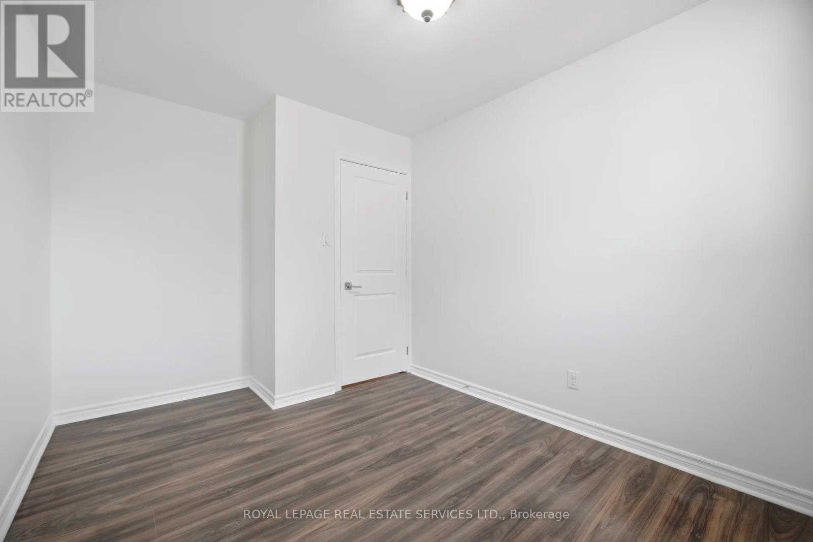 142 Osborne Crescent Nw, Oakville, Ontario  L6M 1G1 - Photo 23 - W12982136