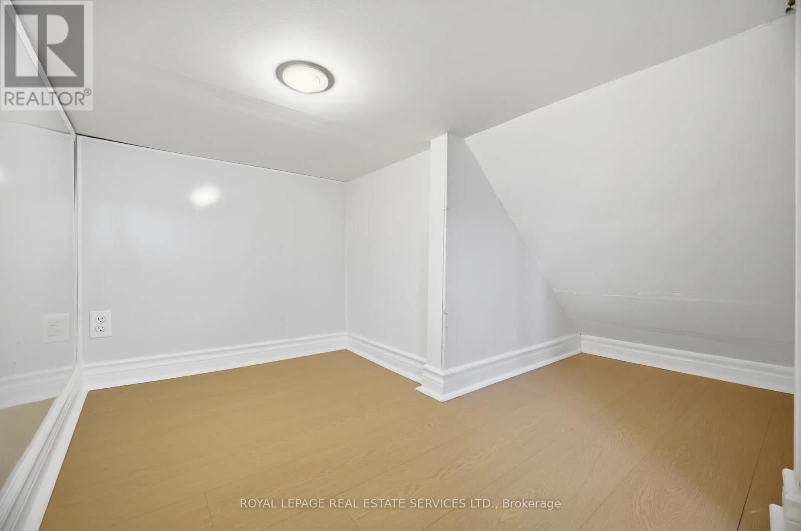 142 Osborne Crescent Nw, Oakville, Ontario  L6M 1G1 - Photo 40 - W12982136