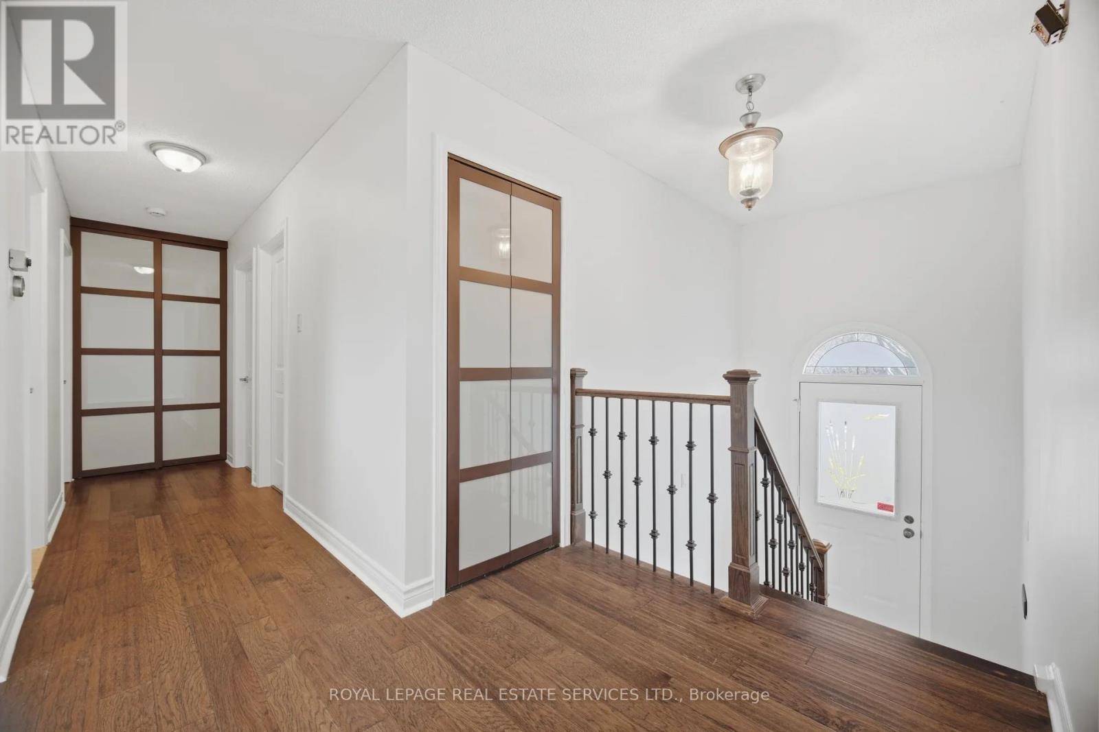 142 Osborne Crescent Nw, Oakville, Ontario  L6M 1G1 - Photo 26 - W12982136