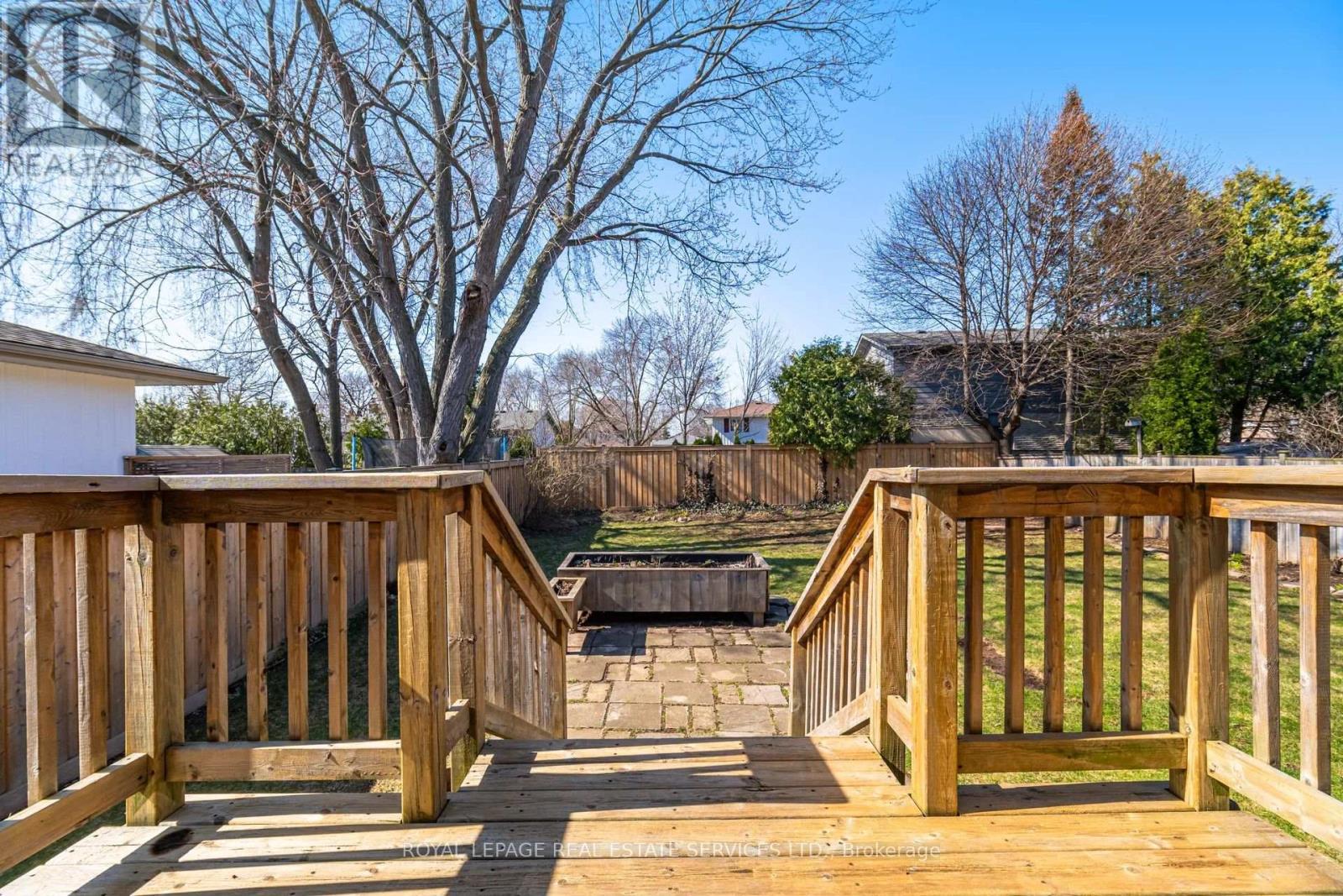 142 Osborne Crescent Nw, Oakville, Ontario  L6M 1G1 - Photo 45 - W12982136