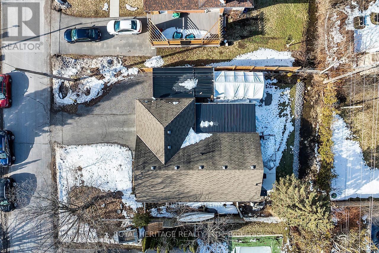 84 Nevin Avenue, Peterborough, Ontario K9J 6E8 - Photo 4 - X12883964