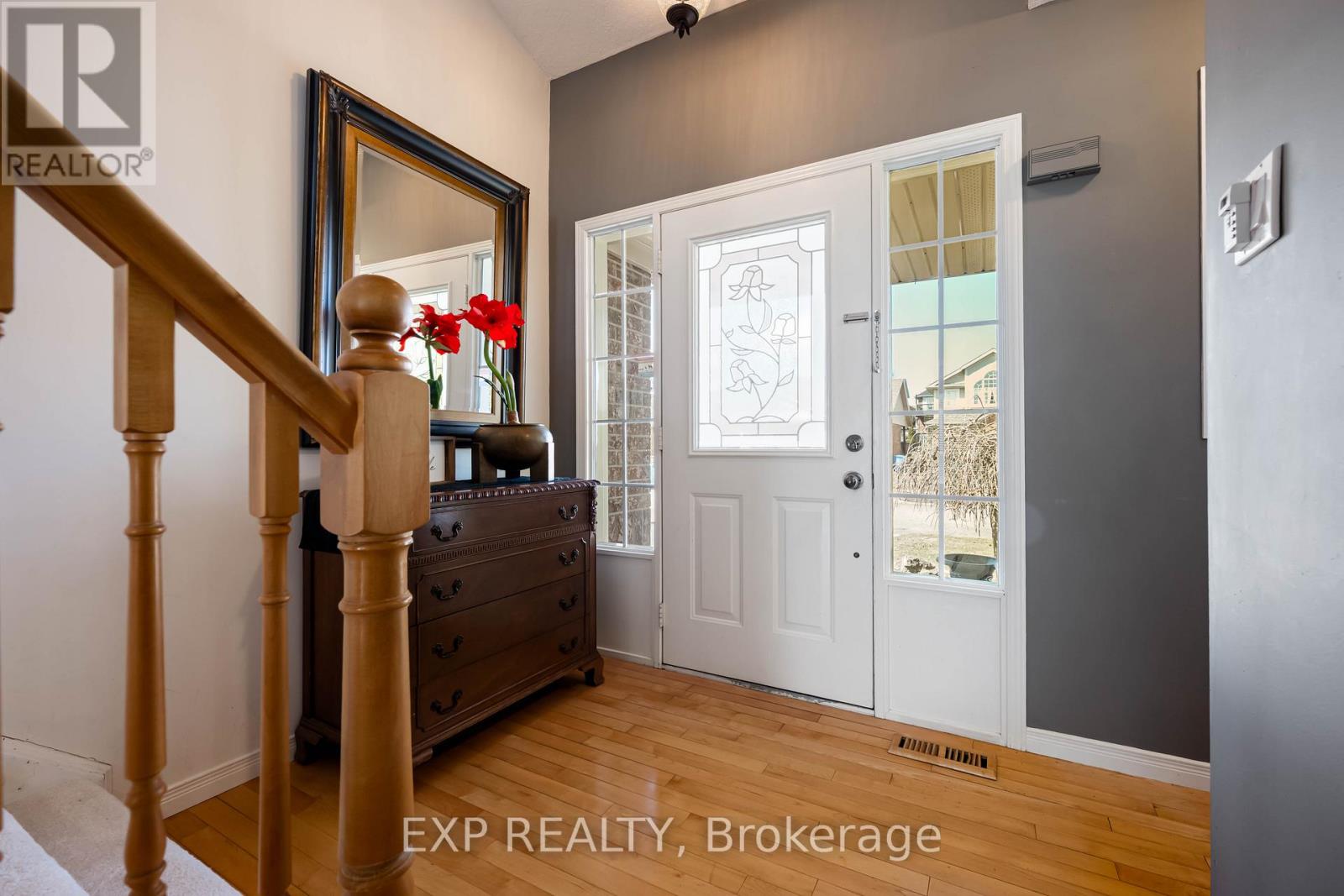 10 Mckitrick Drive, Orangeville, Ontario  L9W 5C2 - Photo 6 - W12984006