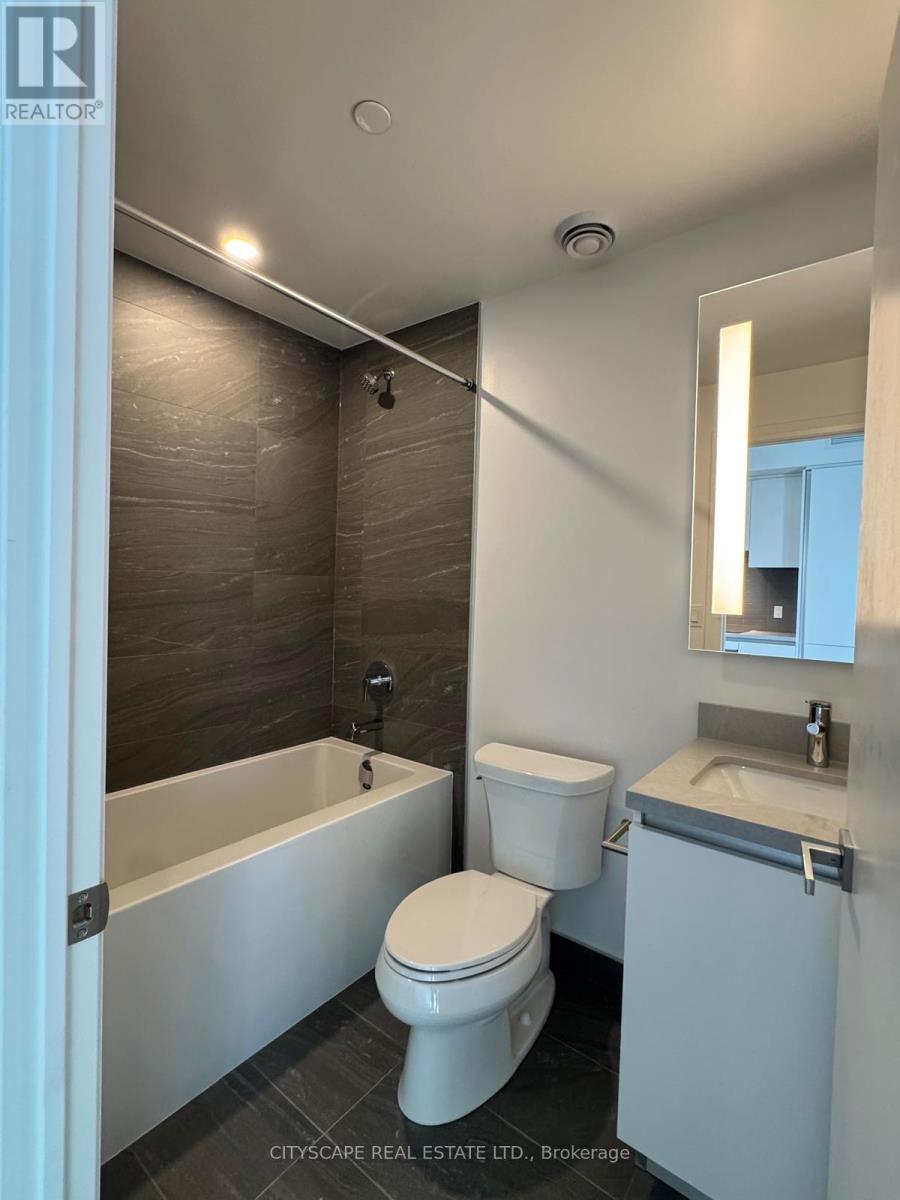 2607 - 2 Erskine Road, Mississauga (City Centre), Ontario  L5B 0S1 - Photo 9 - W12984012